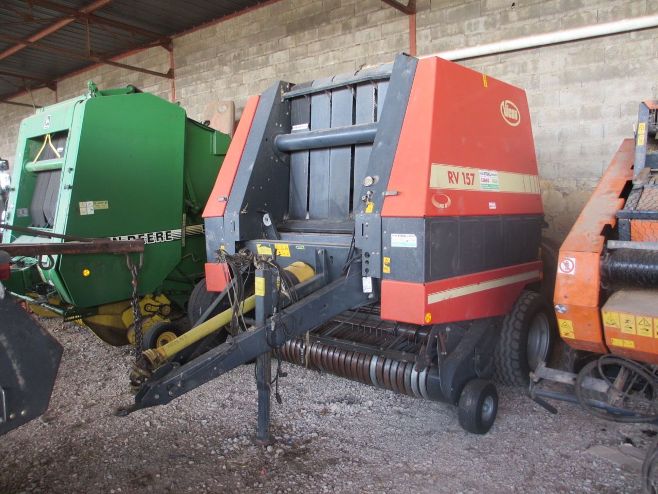 E-FARM: Vicon rv 157 - Baler - id N5HJ77T - €7,000 - Year of construction: 2004 - Total number of bales produced: 20,000,France