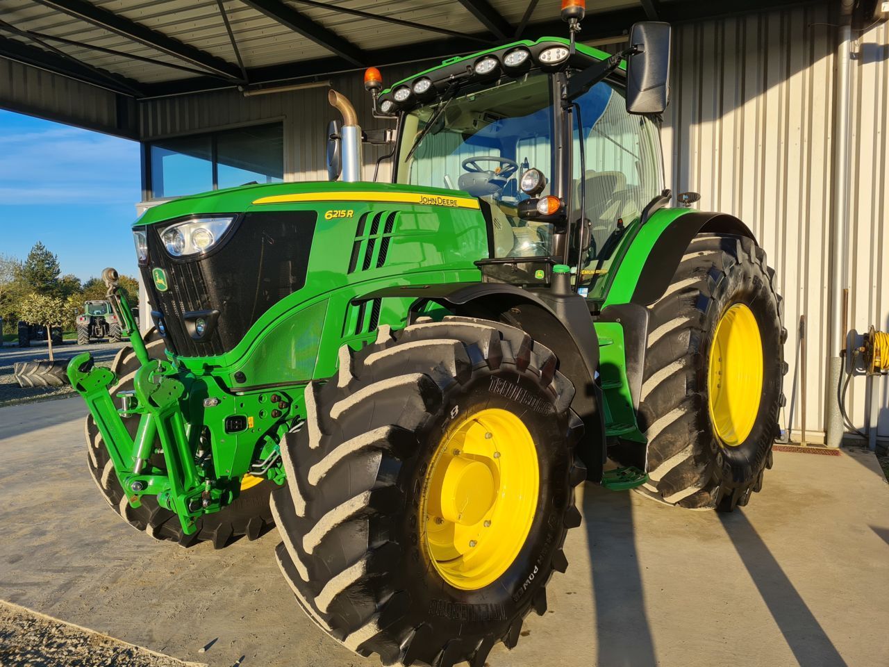 John Deere 6215 R Tractor €135,000