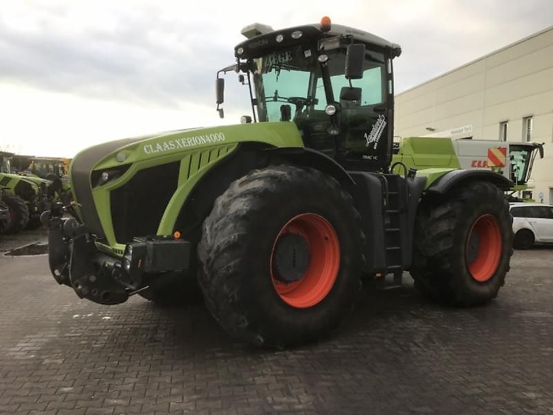 E-FARM: Claas Xerion 4000 TRAC VC - Tractor - id YWUX53V - 128.000 € - Año: 2014 - Horas: 7725,Potencia del motor: 435,Alemania