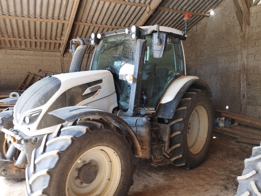 E-FARM: Valtra N134 HiTech - Tractor - id SN24NAD - Año: 2019 - Horas: 3100,Potencia del motor: 135,Francia