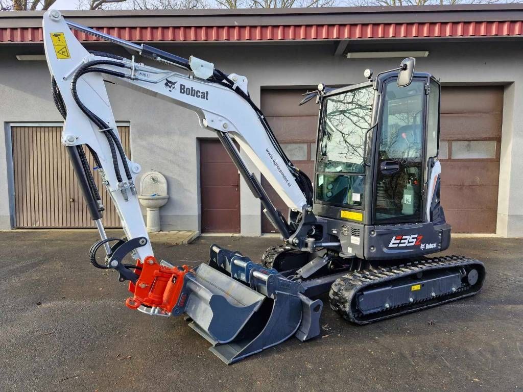 Bobcat E35z Mini kotrógép 53 000 EUR