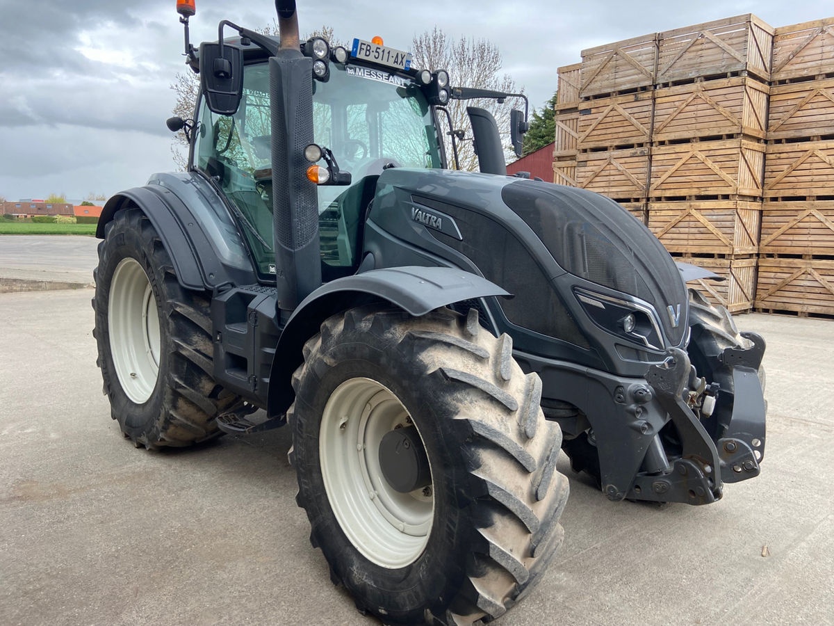 Valtra T174e tractor €80,000