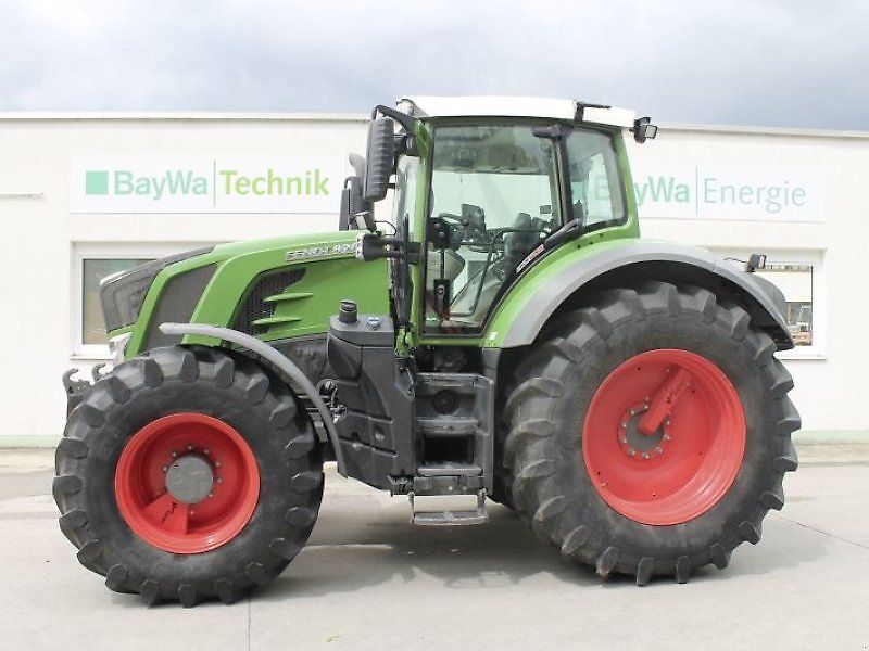 Fendt 828 Vario Profi Plus Tractor €135,000