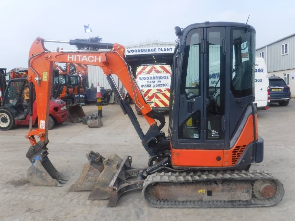 Hitachi zx 29 u-3 Mini excavadora  19.545 €