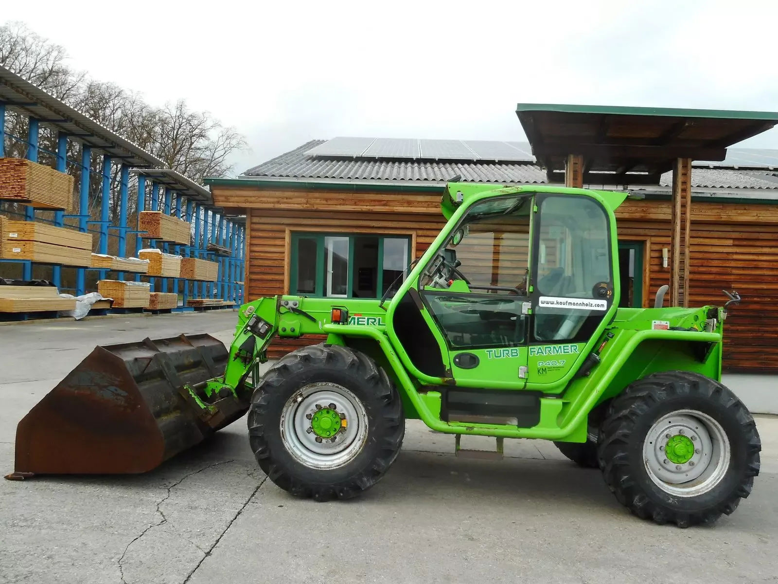 E-FARM: Merlo p40.7 turbofarmer ( neue bereifung ) - Ładowacz teleskopowy - id JKPNZPQ - 27 950 € - Rok produkcji: 2012 - Motogodziny: 3380,Moc silnika: 140,Austria