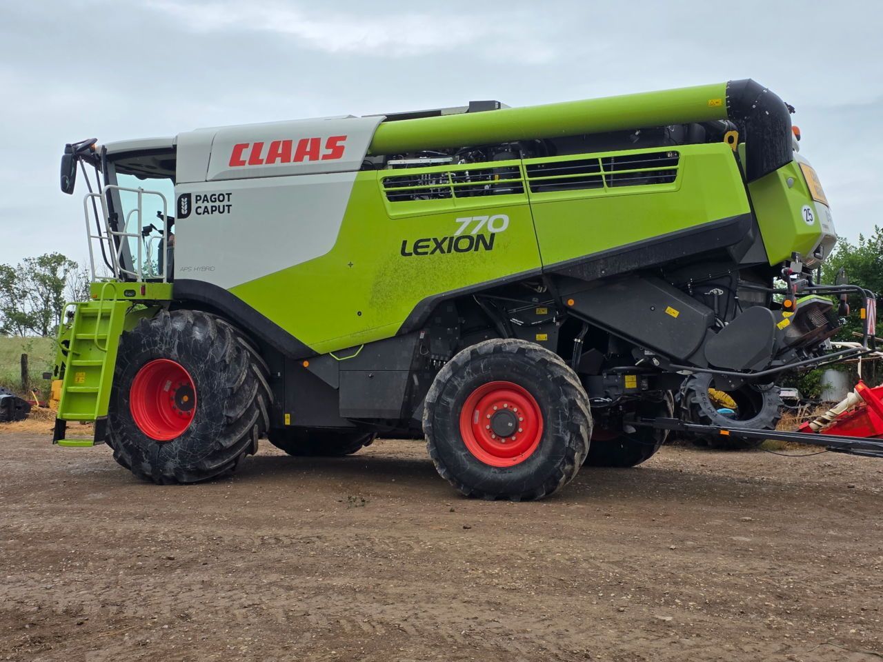 Claas Lexion 770 Combine harvester €220,000