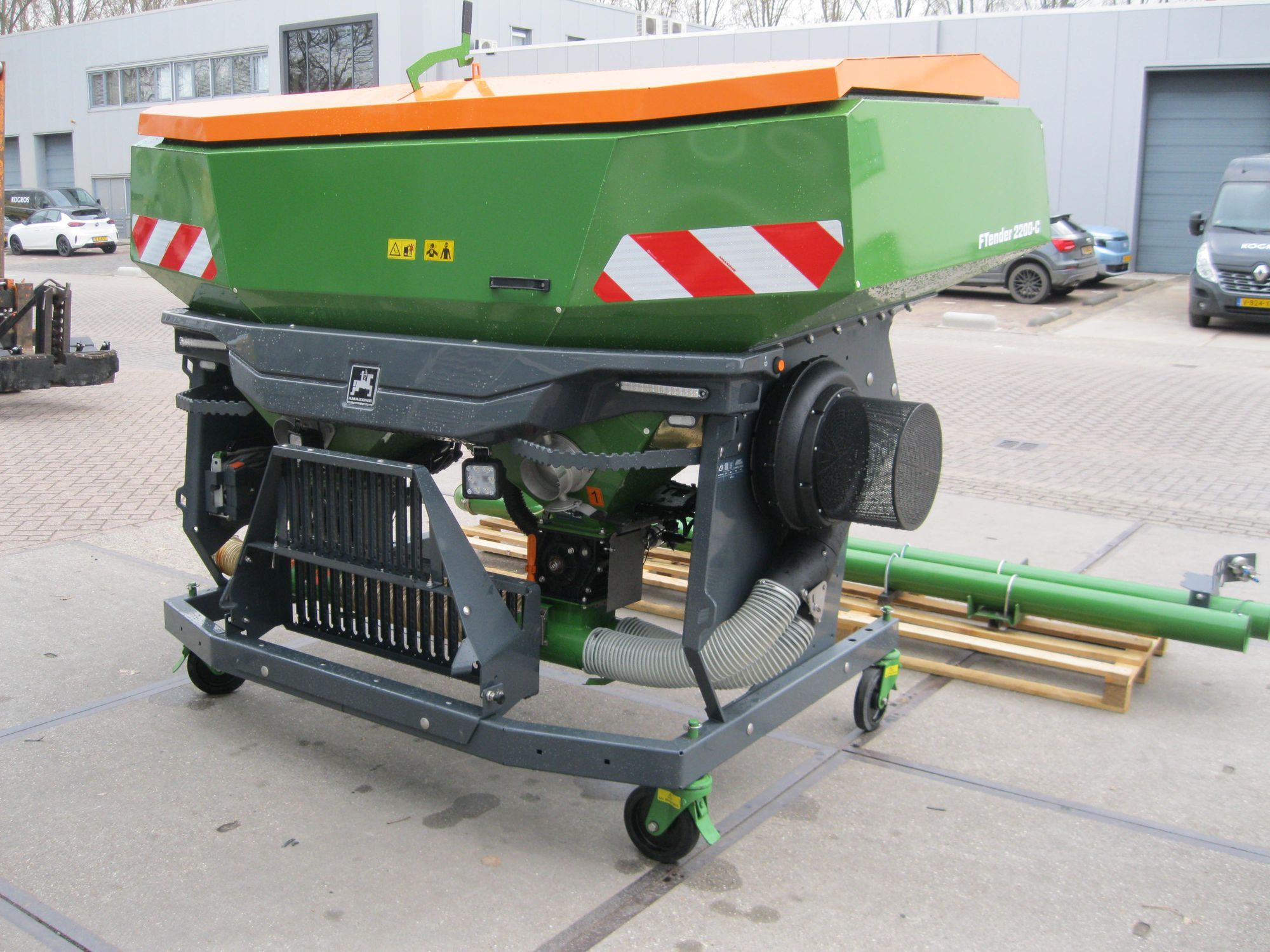 Amazone FTender 2200-C Siewnik rzędowy/agregat uprawowo-siewny 17 500 €