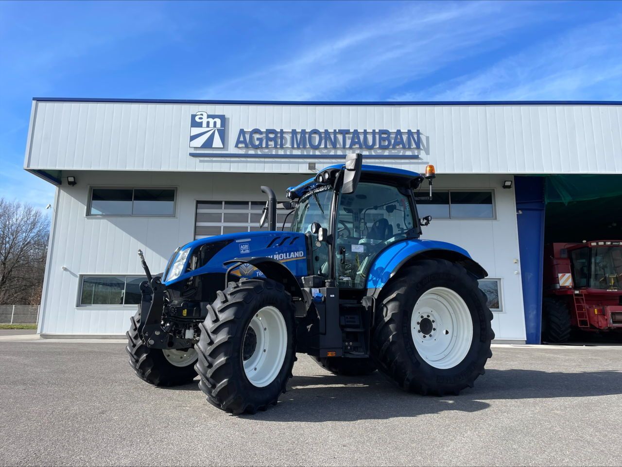 E-FARM: New Holland T6.180 - Traktor - id JIZT7DI - 89.900 € - Produktionsår: 2021 - Motortimer: 2.382,Motoreffekt (HP): 160,Frankrig