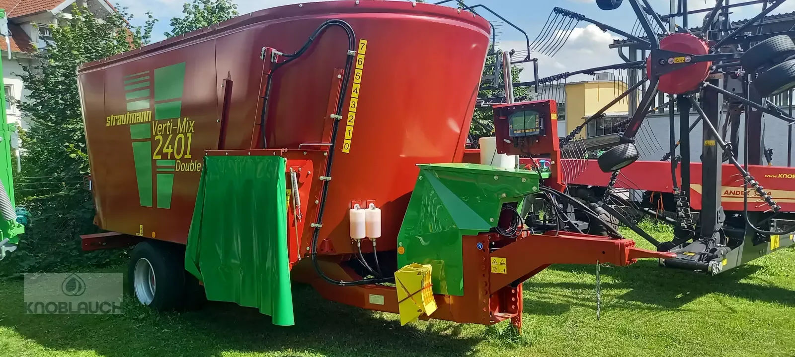 E-FARM: Strautmann Verti-Mix 2401 - Mixer feeder - id R7VKWI2 - €47,647 - Year of construction: 2023 - Germany