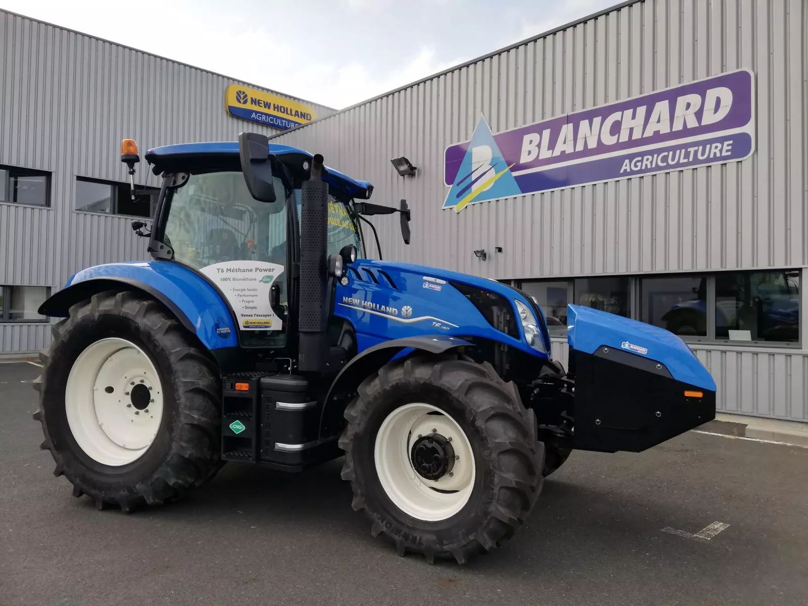 E-FARM: New Holland T6.180 - Trattore - id 7TJGQY2 - Anno di costruzione: 2022 - Ore: 406,Francia