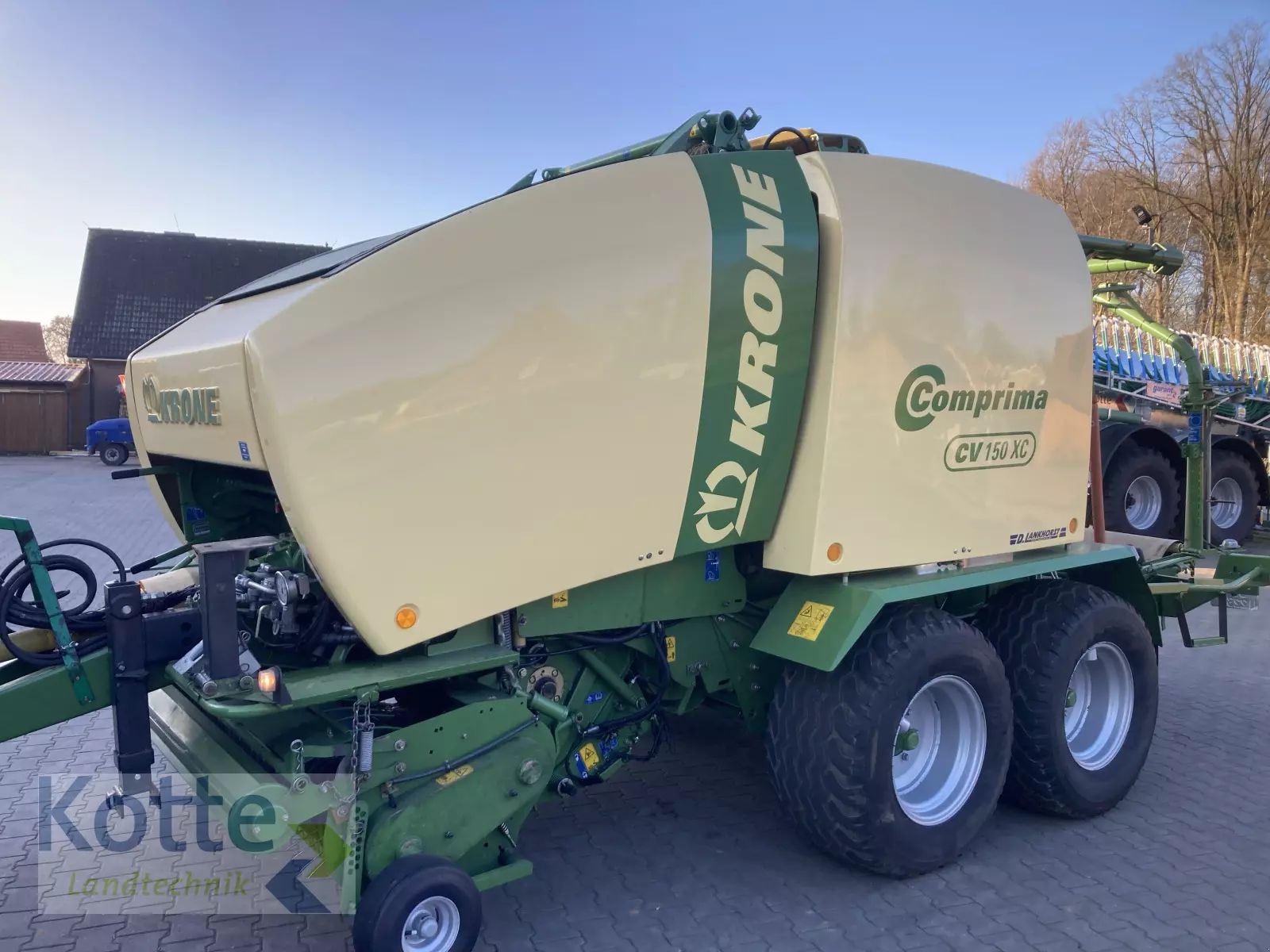 E-FARM: Krone Comprima CV 150 XC - Πρέσσα - id CCLUTRW - 42.000 € - Χρονία: 2015 - Γερμανία