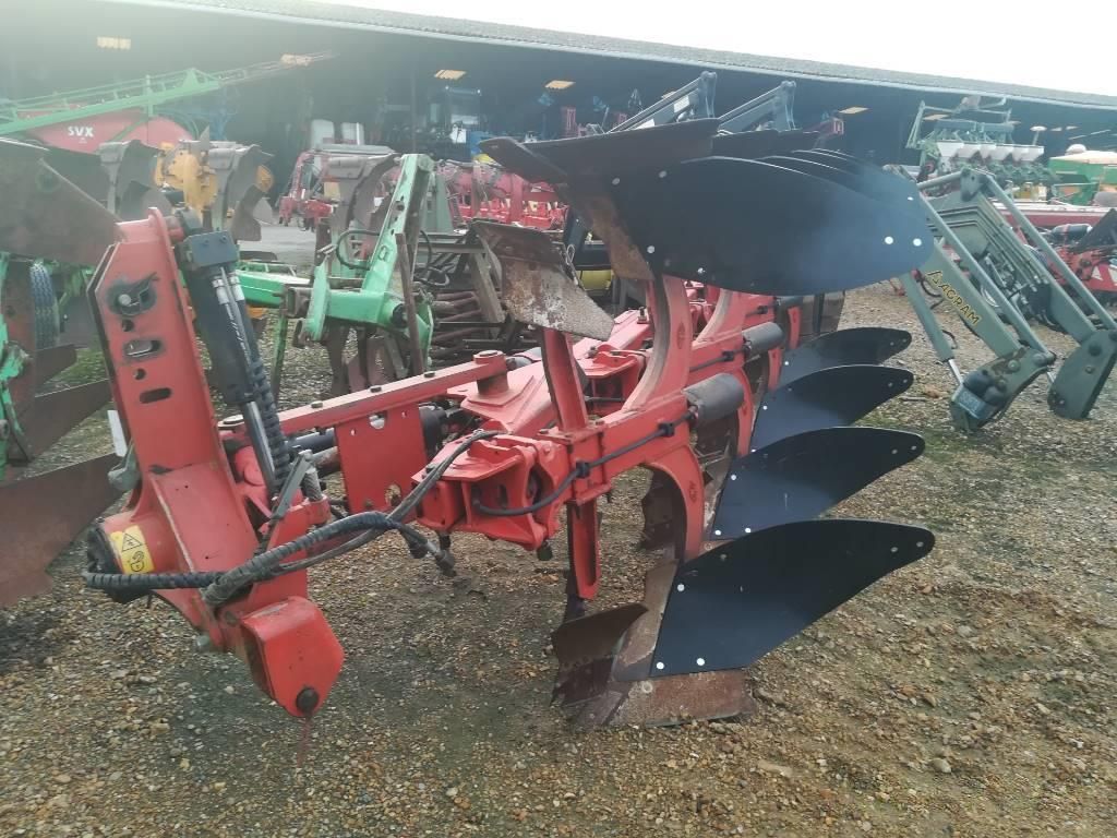 E-FARM: GREGOIRE BESSON ry47 - Plough - id XU1MADD - €5,700 - Year of construction: 2002 - France