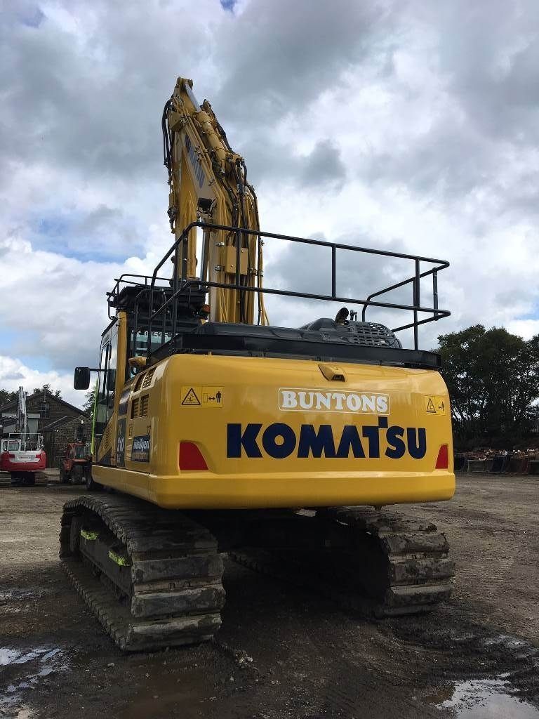KOMATSU pc210lci-11 Crawler excavator €63,291