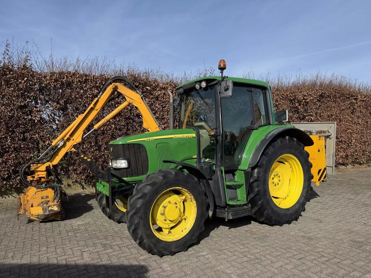 John Deere 6320 Tractor 27.500 EUR
