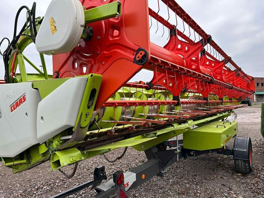Claas Lexion 5400 Combine harvester €249,000