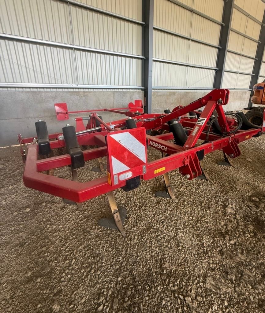 HORSCH Terrano 4 FX Cultivator €25,000