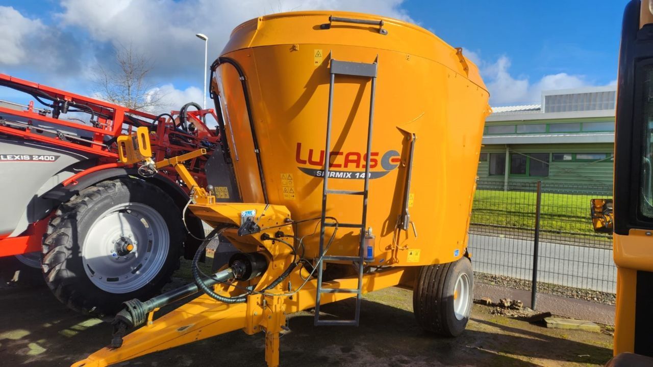 E-FARM: Lucas spirmix 140 - Mixer feeder - id GBN6I7J - €5,500 - Year of construction: 2015 - France