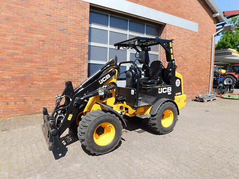 JCB 403 Колесен товарач 33 400 €