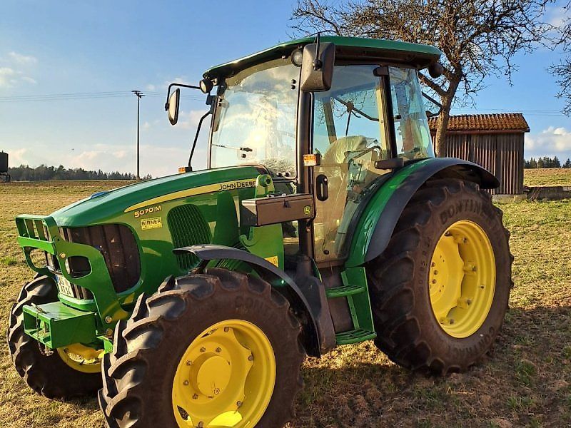 E-FARM: John Deere 5070 M - Tracteur - id UCBUDRA - 49 900 € - Année: 2011 - Lecture du nombre d'heure: 284,Puissance du moteur (chevaux): 70,Allemagne