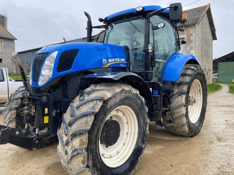 New Holland T7.220 Traktor