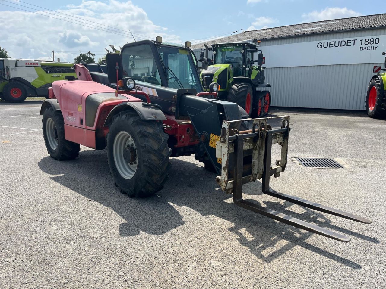 E-FARM: Massey Ferguson 8947 - Ładowacz teleskopowy - id 1EAJCVV - 23 900 € - Rok produkcji: 2007 - Motogodziny: 5500,Moc silnika: 100,Francja