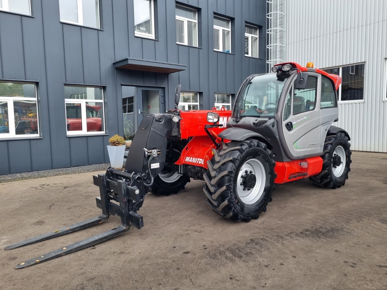 Manitou MLT 840 Telehandler €41,500