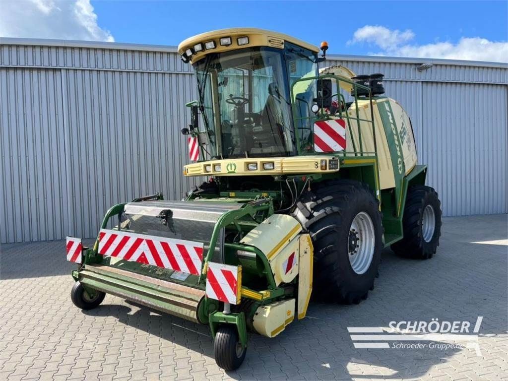 E-FARM: Krone BiG X 650 - Savaeigis pašarų smulkintuvas - id CPNEDTC - 43 885 € - Gamybos metai: 2008 - Variklio darbo valandos: 2 371,Variklio galia (AG): 653,Vokietija