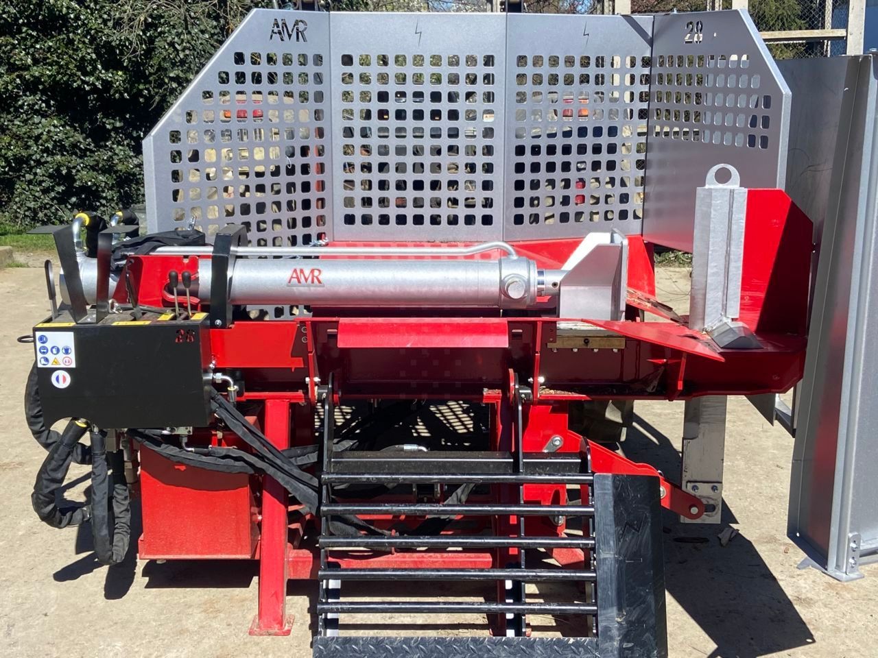 AMR hpf 28 Saw and splitter €9,600