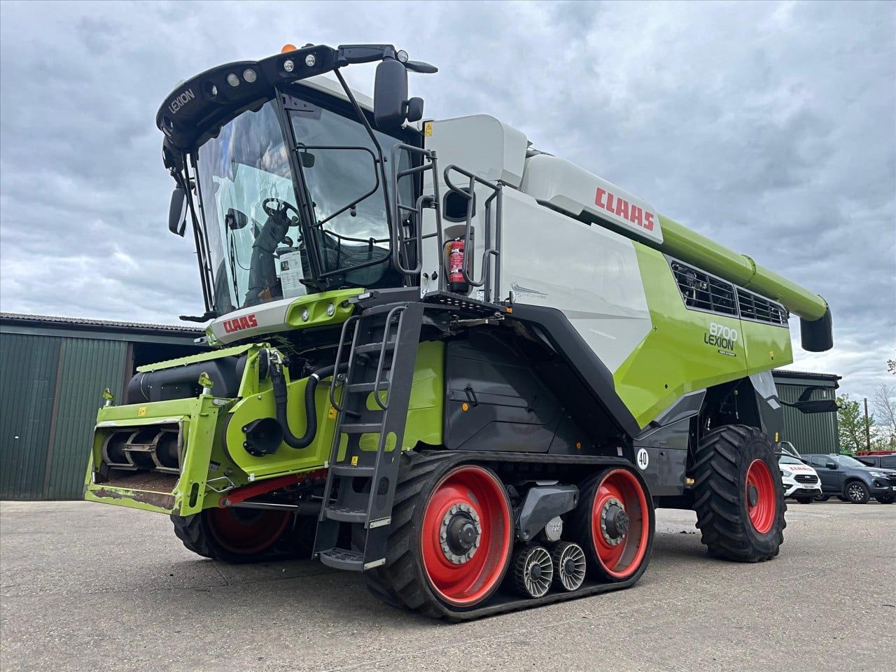 Claas Lexion 8700 Terra Trac Combine harvester €342,005