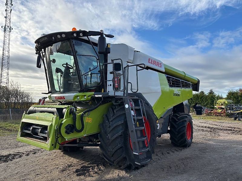 Claas Lexion 8800 Kombajn zbożowy 454 784 €