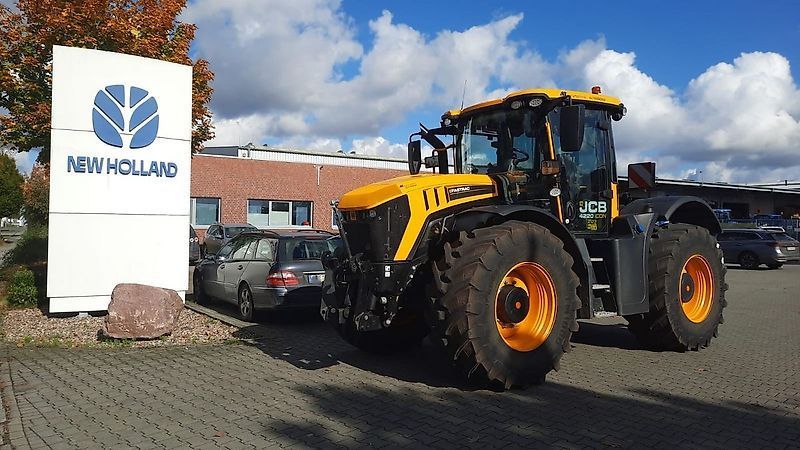 E-FARM: JCB Fastrac 4220 iCON - Tractor - id XEQDFPQ - Año: 2023 - Horas: 1195,Potencia del motor: 235,Alemania