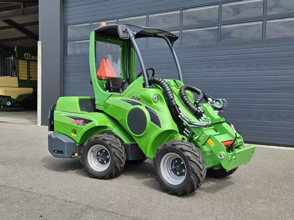 E-FARM: Avant 528 rental mini-shovel - Ładowarka kołowa - id XPYJTUE - Rok produkcji: 2025 - Niderlandy