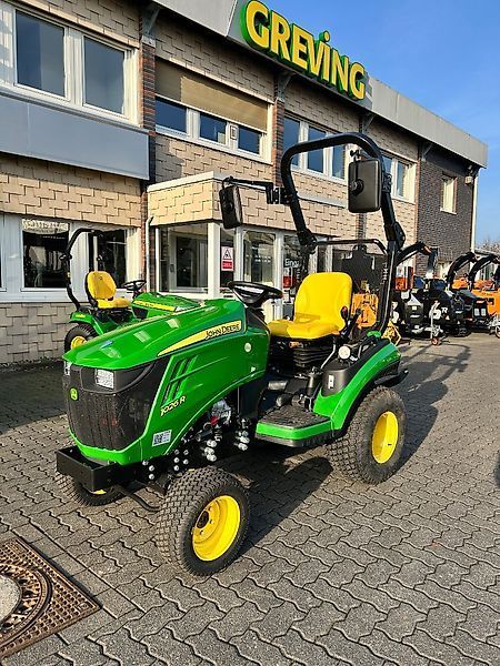 John Deere 1026 R Tractor €17,750