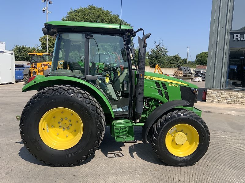 E-FARM: John Deere 5075 E - Tracteur - id CIJQ1TG - 28 682 € - Année: 2019 - Lecture du nombre d'heure: 1 049,Royaume-Uni