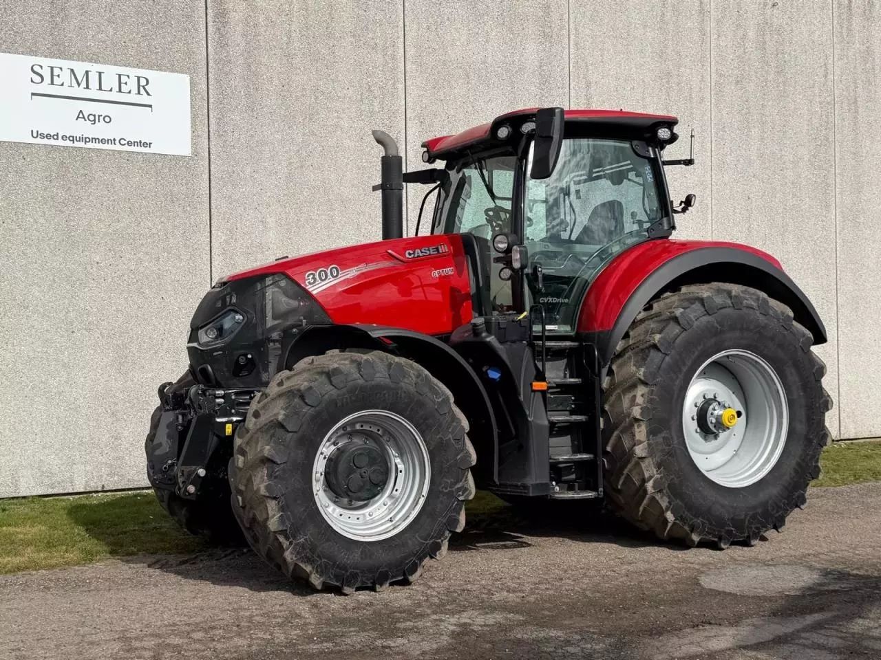 Case IH Optum 300 Traktor 117.087 €