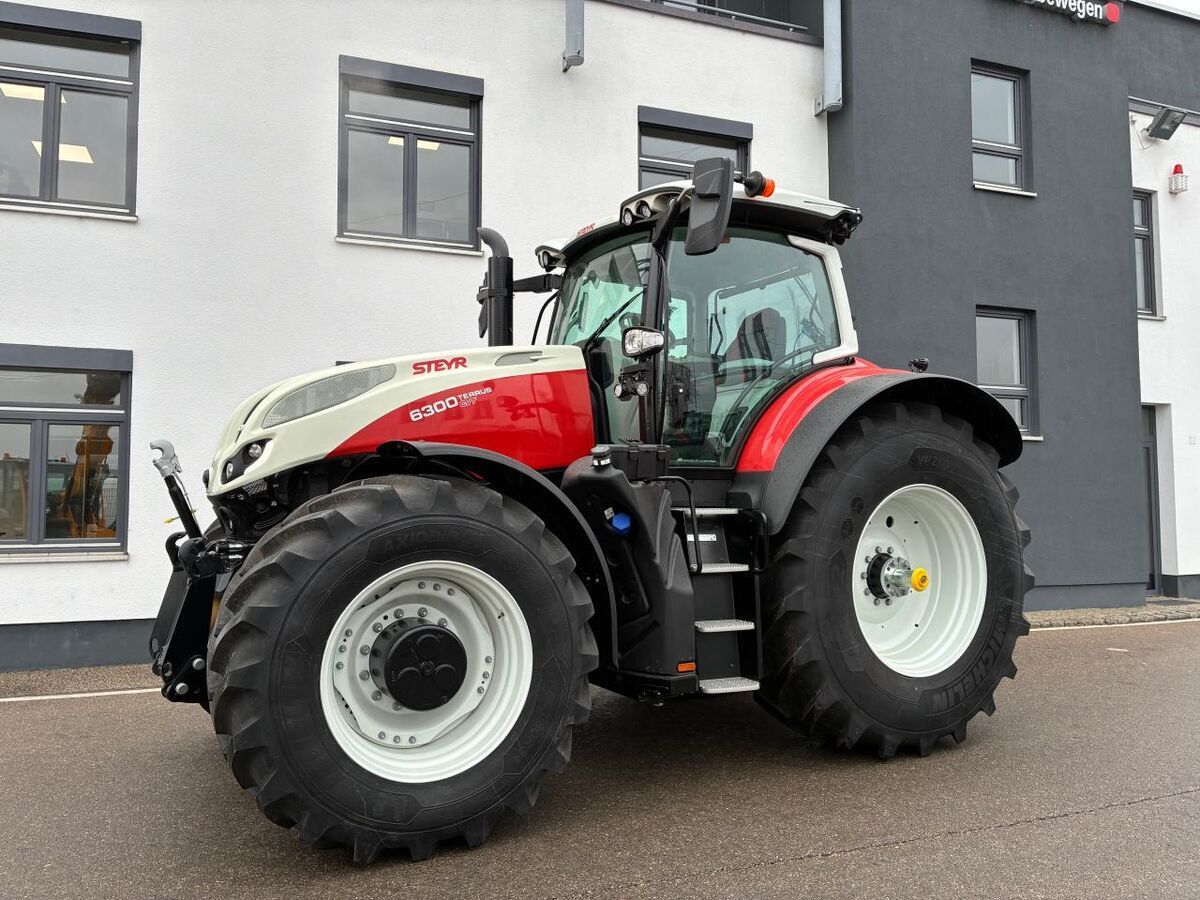 Steyr Terrus 6300 CVT Tractor