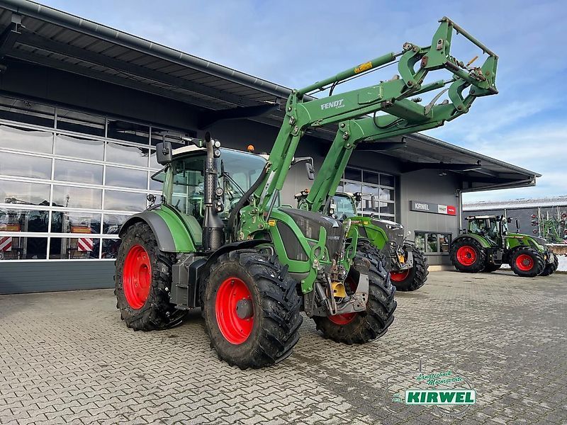 E-FARM: Fendt 516 Vario - Traktor - id SJ3AY6N - 73.500 € - Baujahr: 2016 - Abgelesene Motorstunden: 7.100,Motorleistung (PS): 160,Deutschland