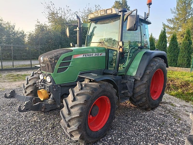 Fendt 312 Vario Traktor 40 893 €