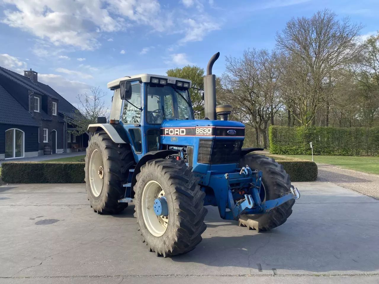 Ford 8630 Traktor 25 000 €