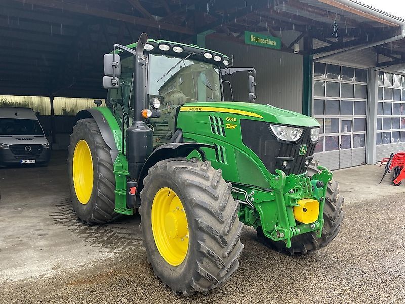 E-FARM: John Deere 6155 R - Traktor - id UK3BPFE - 97.500 € - Baujahr: 2019 - Abgelesene Motorstunden: 2.002,Motorleistung (PS): 155,Deutschland