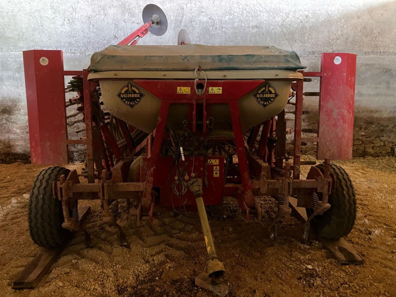 E-FARM: Aguirre bs 4000 - высев - id 1ETISVT - Год выпуска: 2007 - Италия
