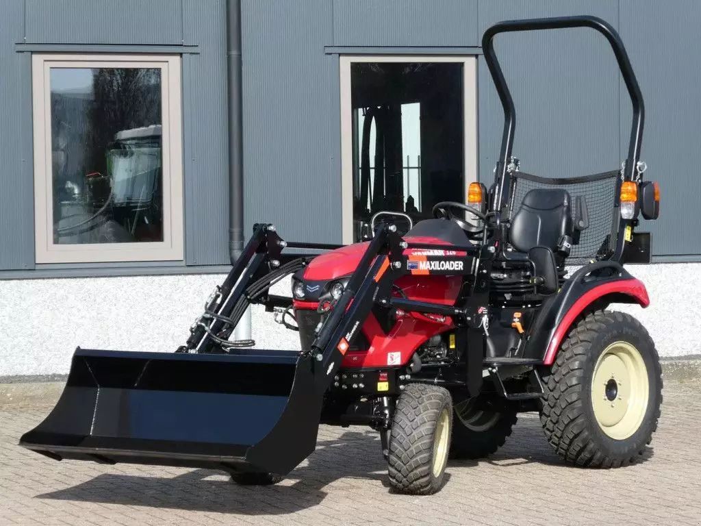 Yanmar sa326 4wd hst / 00020 draaiuren / maxiloader Tractor €18,750