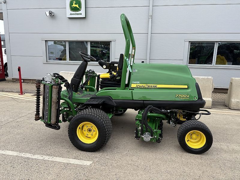 E-FARM: John Deere 7700 - Tracteur - id CA95TGE - 40 313 € - Lecture du nombre d'heure: 544 - Puissance du moteur (chevaux): 37,Royaume-Uni