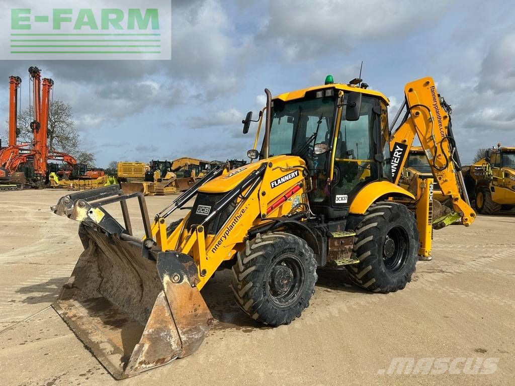 JCB 3cx sitemaster pro Baggerlader 60.774 €