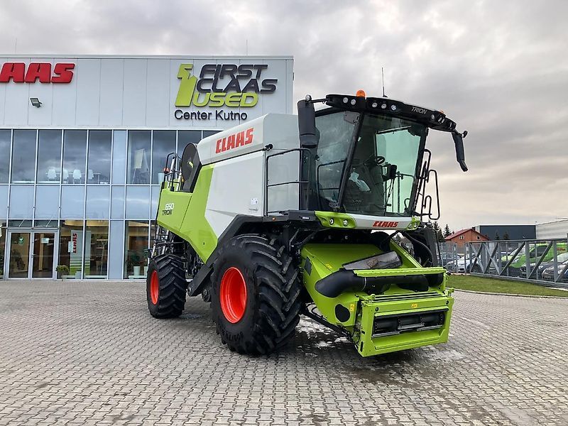 E-FARM: Claas Trion 650 - Mähdrescher - id SCBENS3 - 230.303 € - Baujahr: 2023 - Abgelesene Motorstunden: 389,Motorleistung (PS): 354,Polen