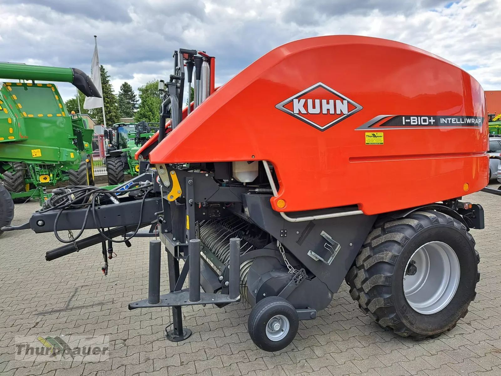 E-FARM: Kuhn i-BIO - Ballenpresse - id QIFR2GV - 64.471 € - Baujahr: 2019 - Deutschland