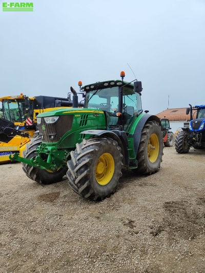 E-FARM: John Deere 6215 R - Tractor - id HUTK59L - €92,000 - Year of construction: 2015 - Engine hours: 3,700,Engine power (HP): 215,France