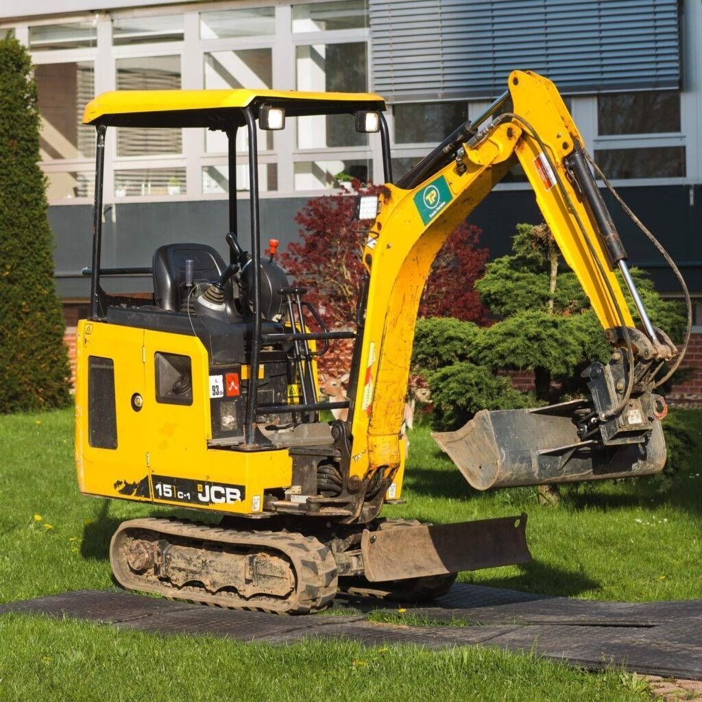 JCB 15c-1 minibagger / kompaktbagger Minikoparka 14 500 €