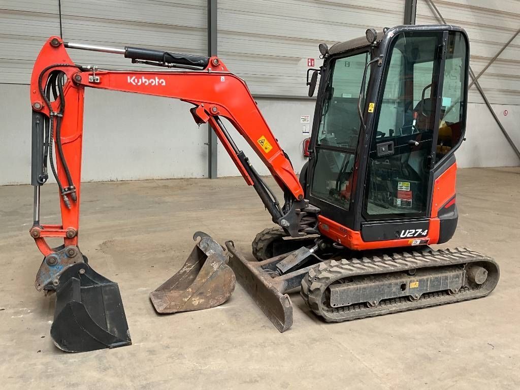 Kubota U27-4 HI Mini excavadora  23.750 €