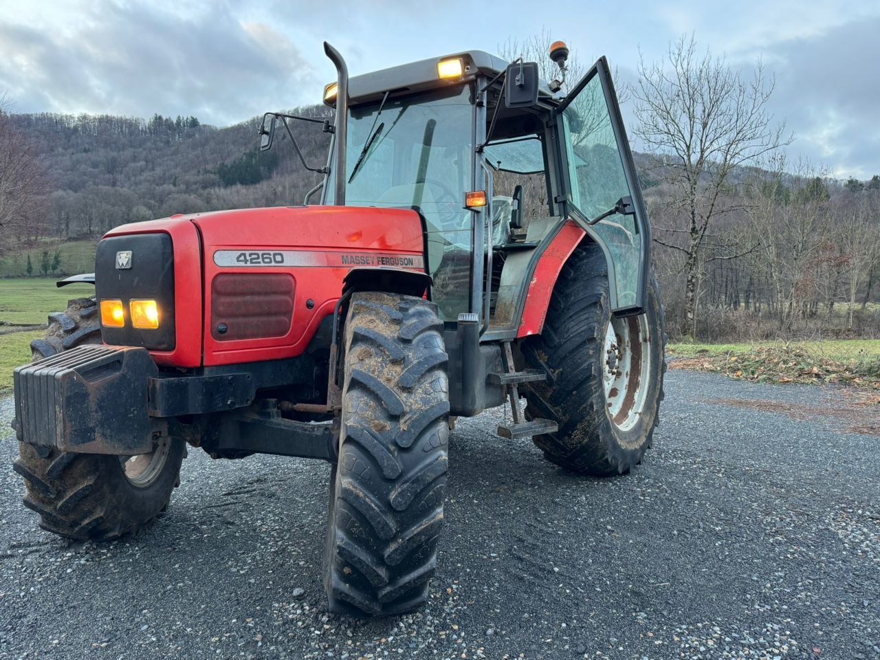Massey Ferguson 4260 Tractor €15,000